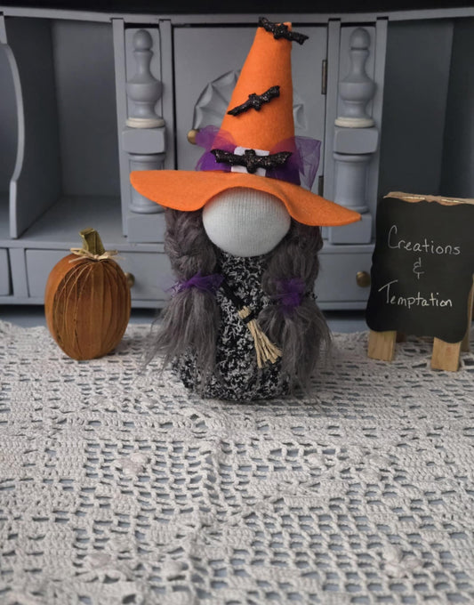 Halloween Gnomess Witch